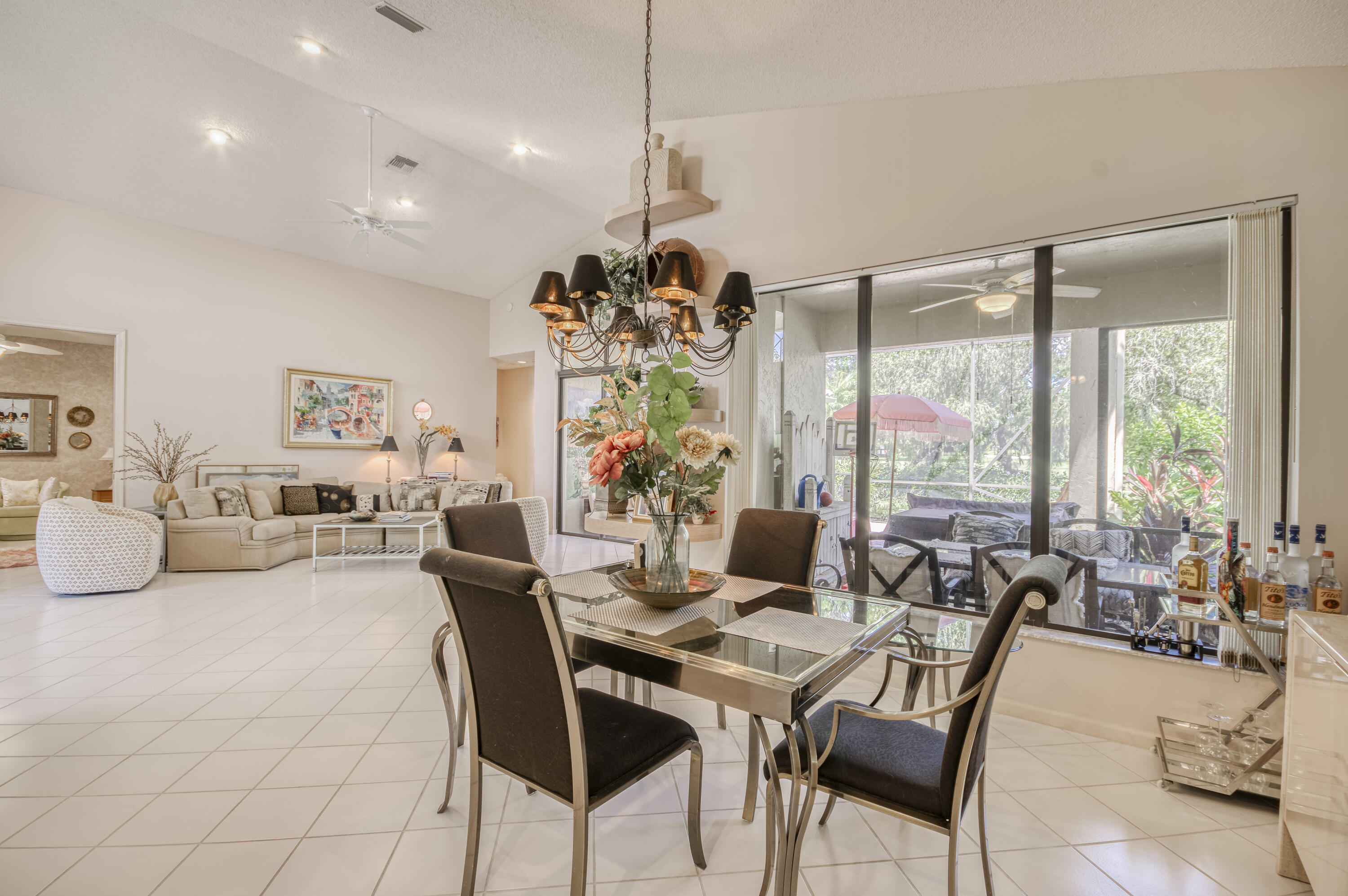10080 Dover Carriage Lane