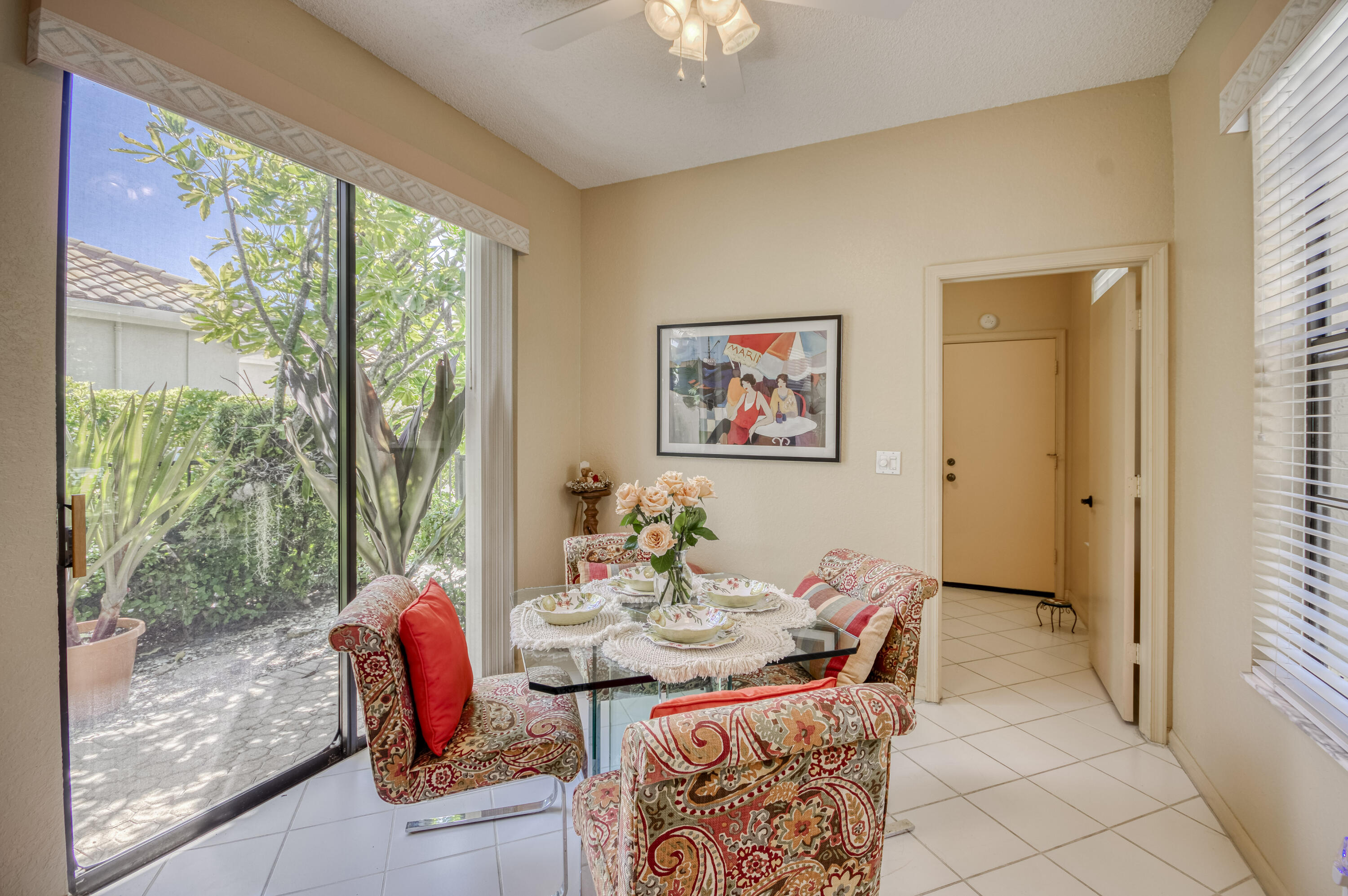 10080 Dover Carriage Lane