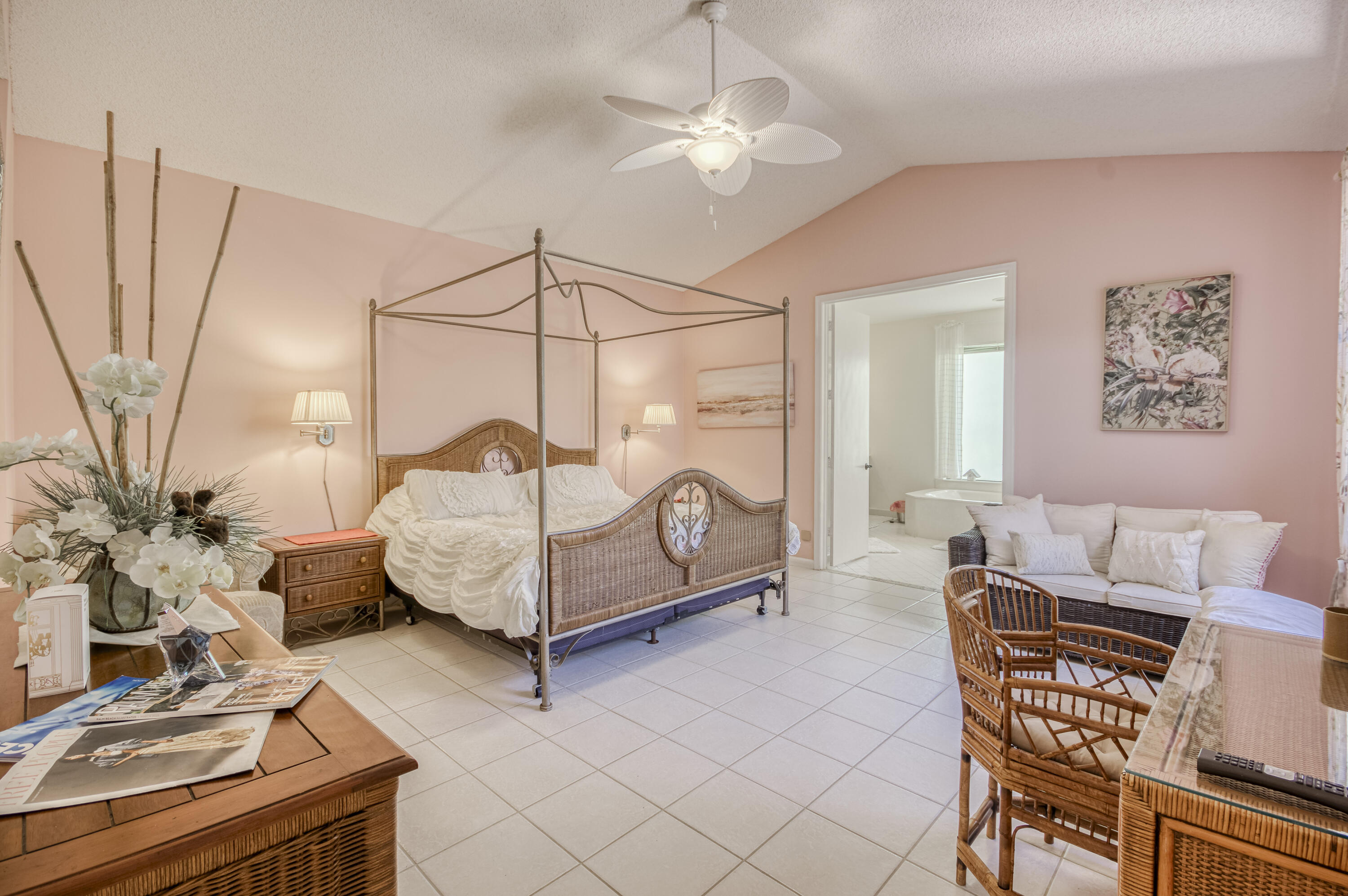 10080 Dover Carriage Lane