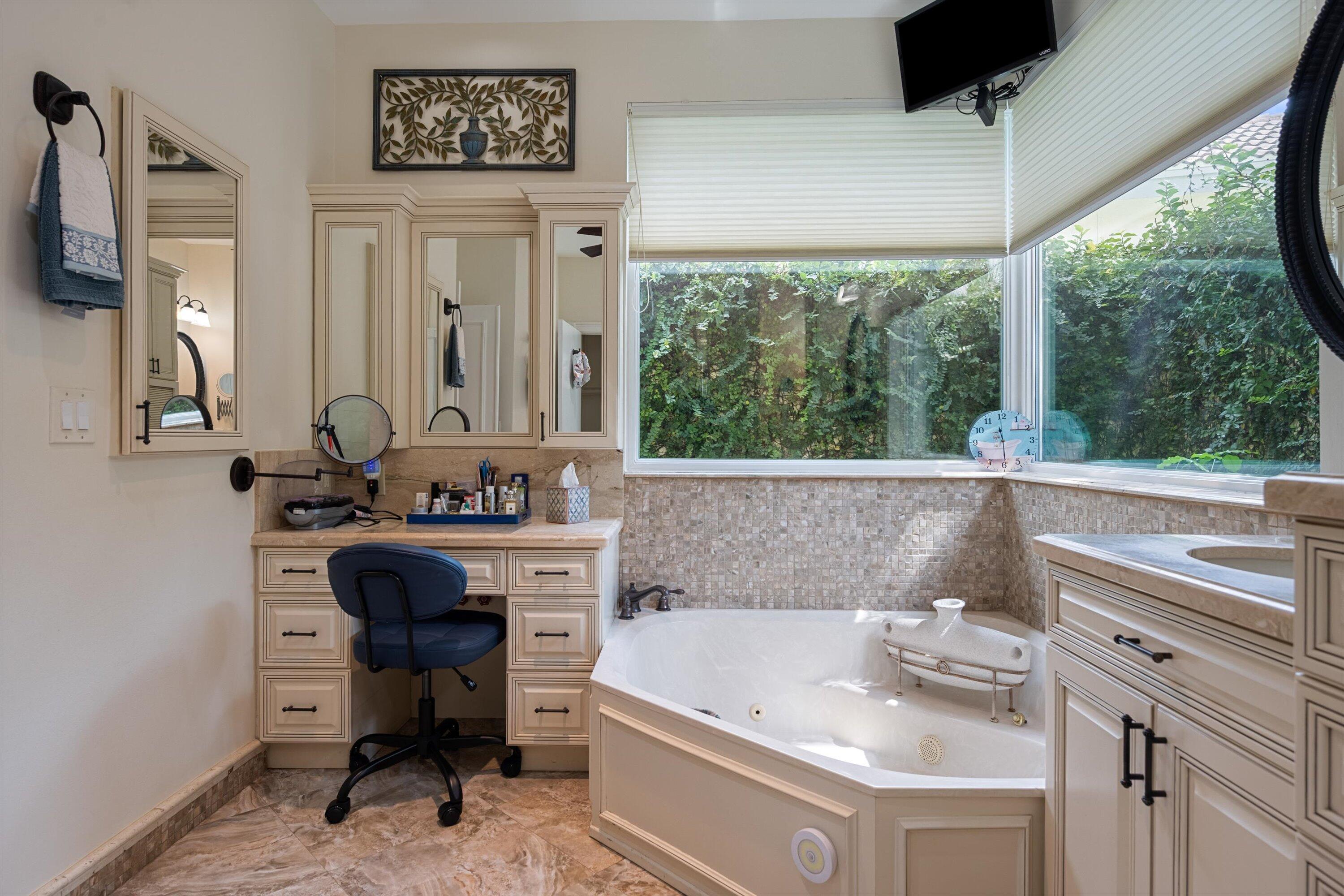 4828 Exeter Estate Lane