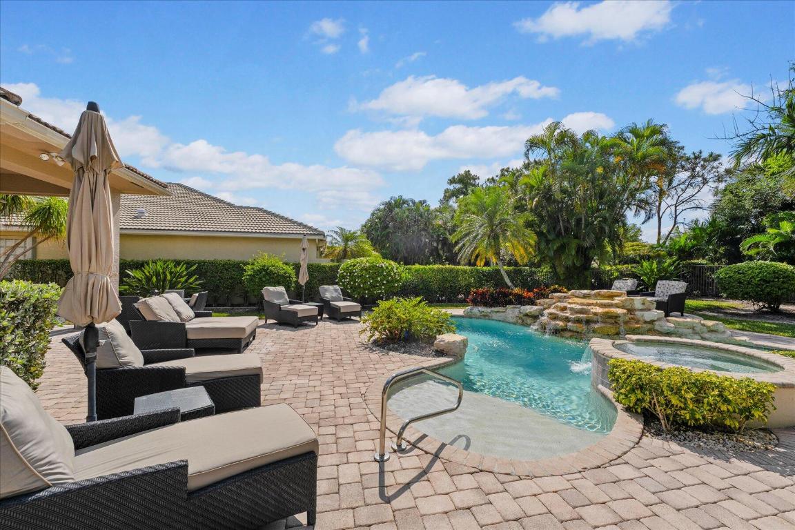 10736 Northgreen Drive