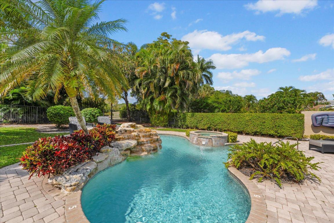 10736 Northgreen Drive