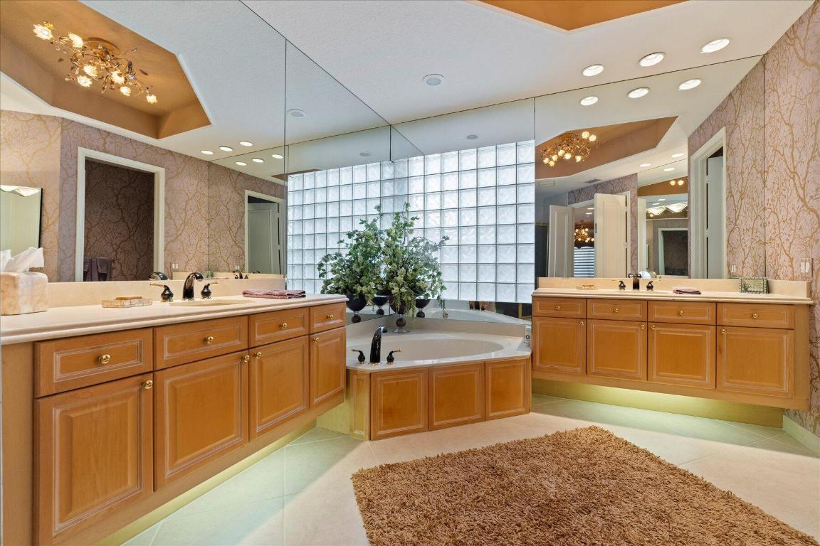 10736 Northgreen Drive