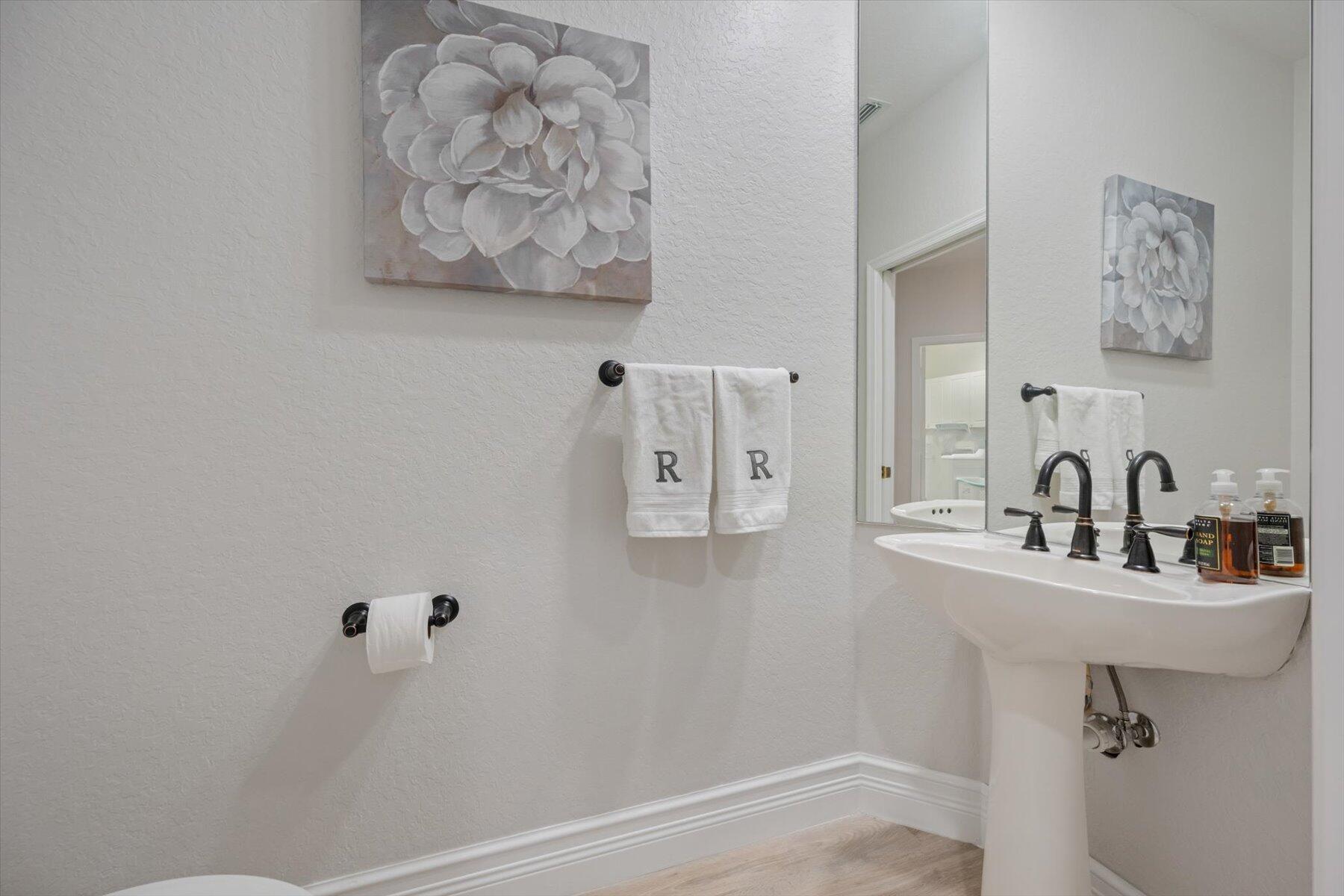 10870 Royal Devon Way