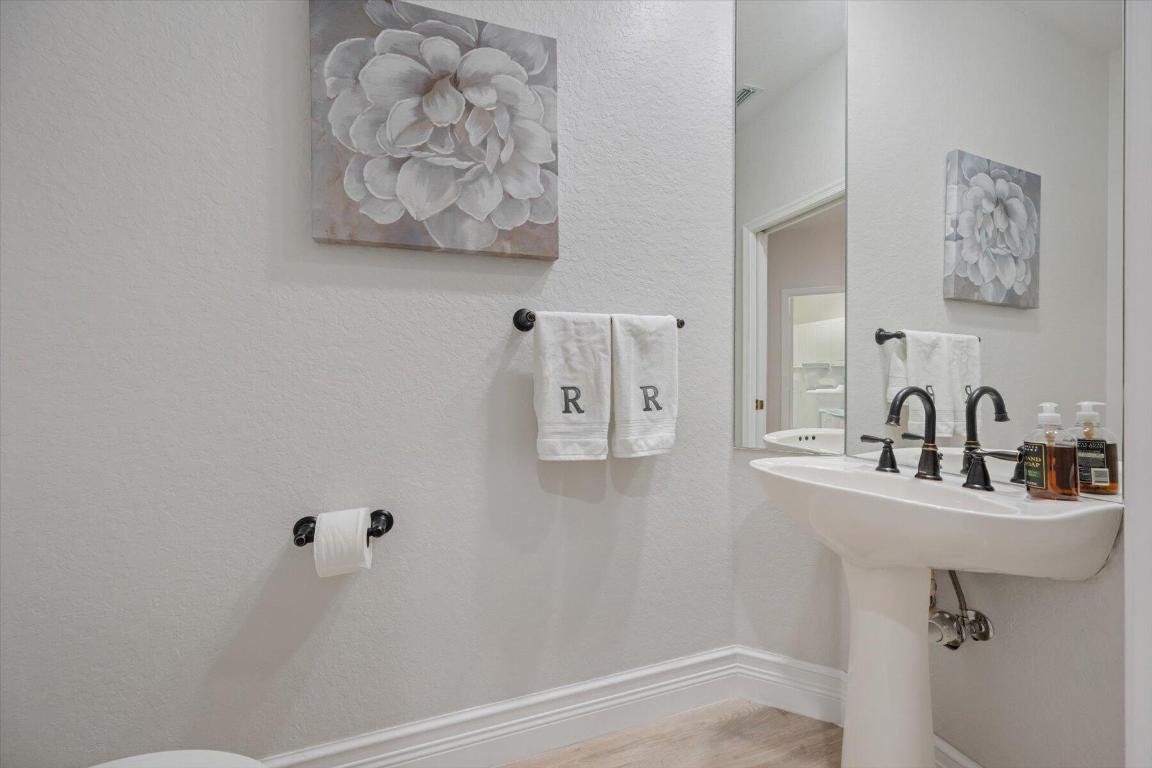 10870 Royal Devon Way