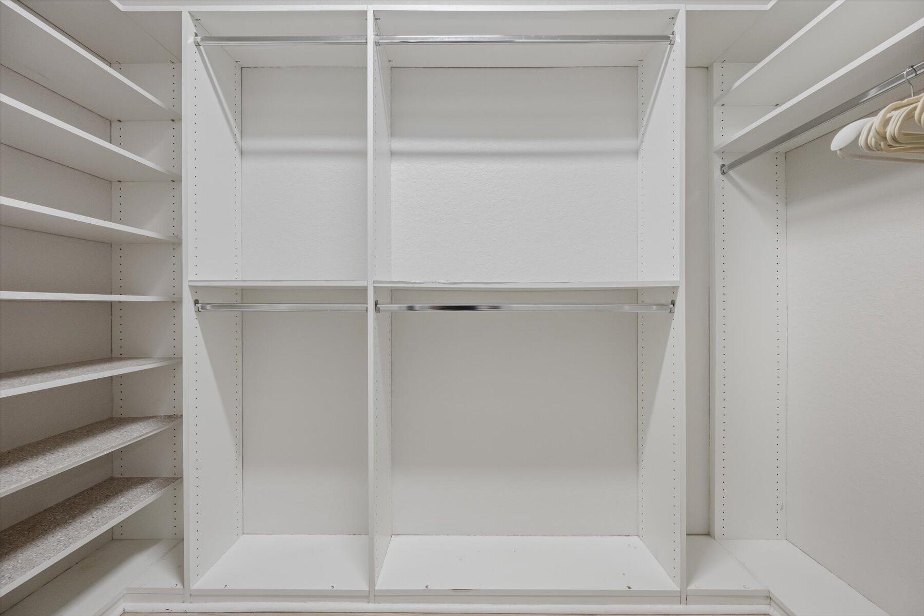 10870 Royal Devon Way