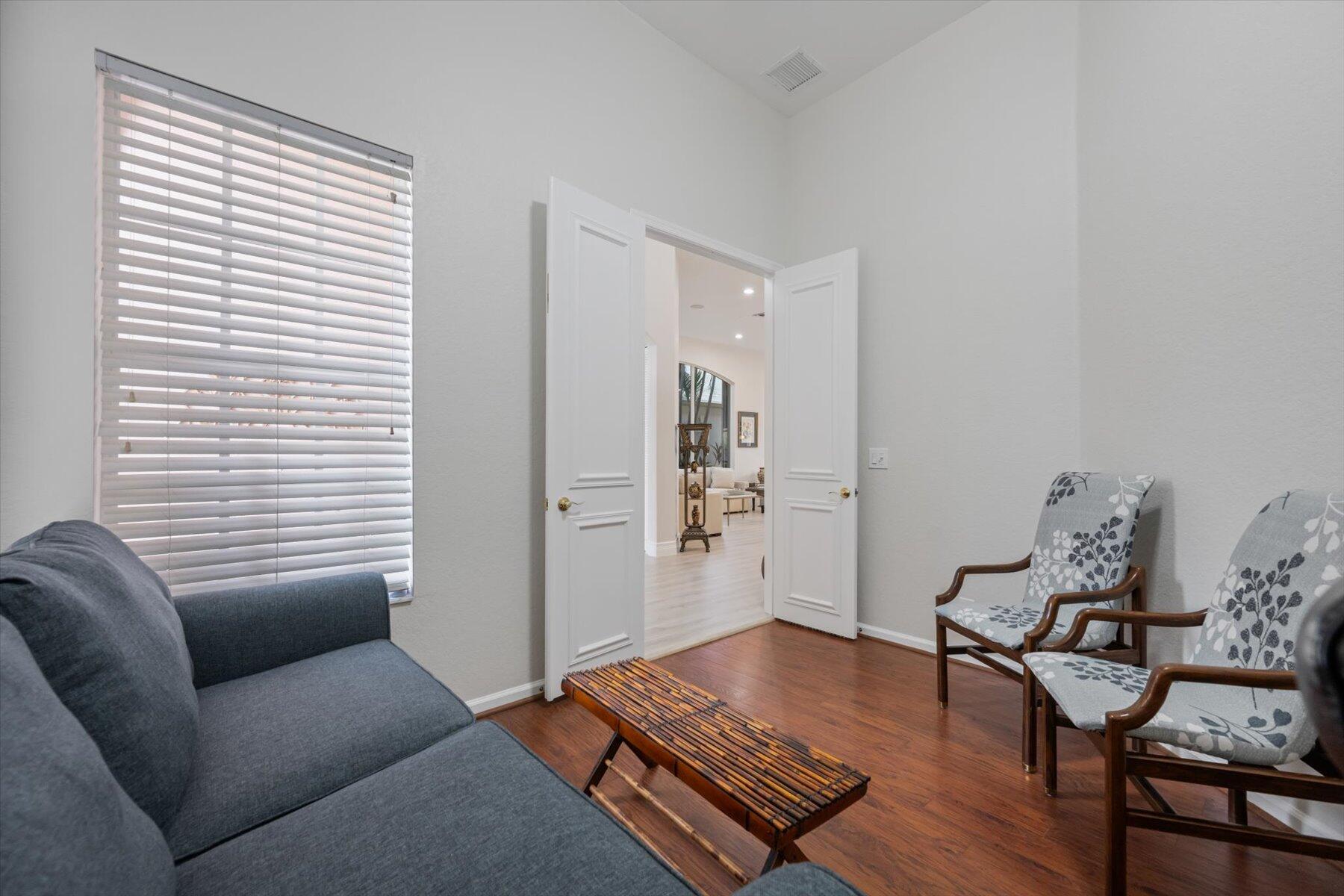 10870 Royal Devon Way