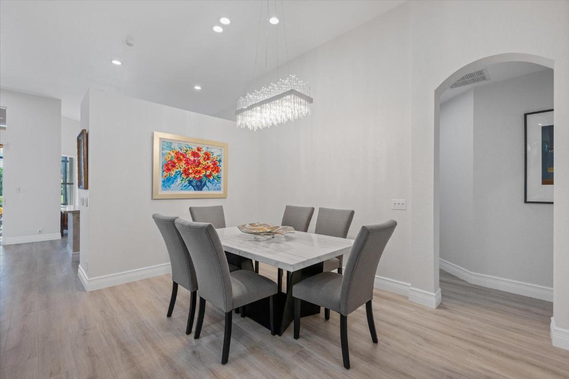 10870 Royal Devon Way