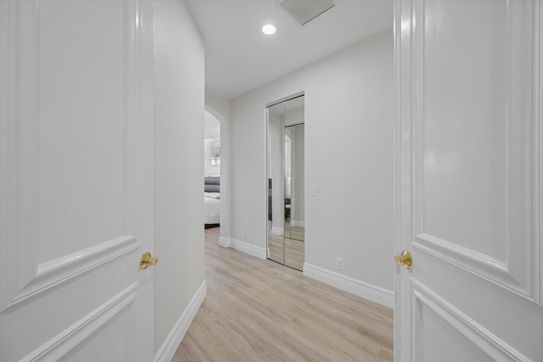 10870 Royal Devon Way