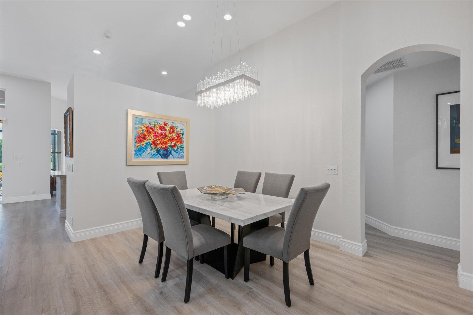 10870 Royal Devon Way