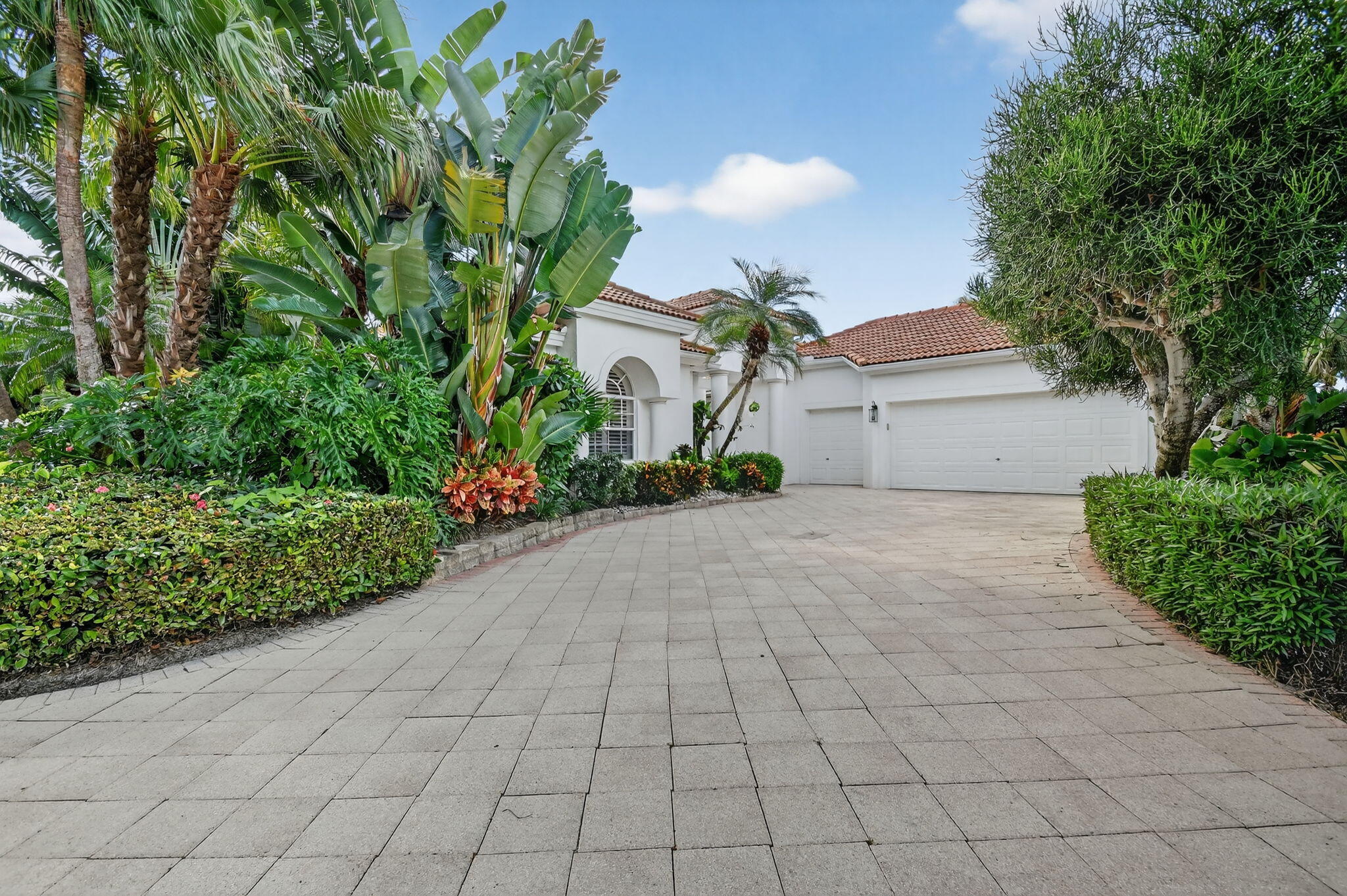 10646 Greenbriar Villa Drive