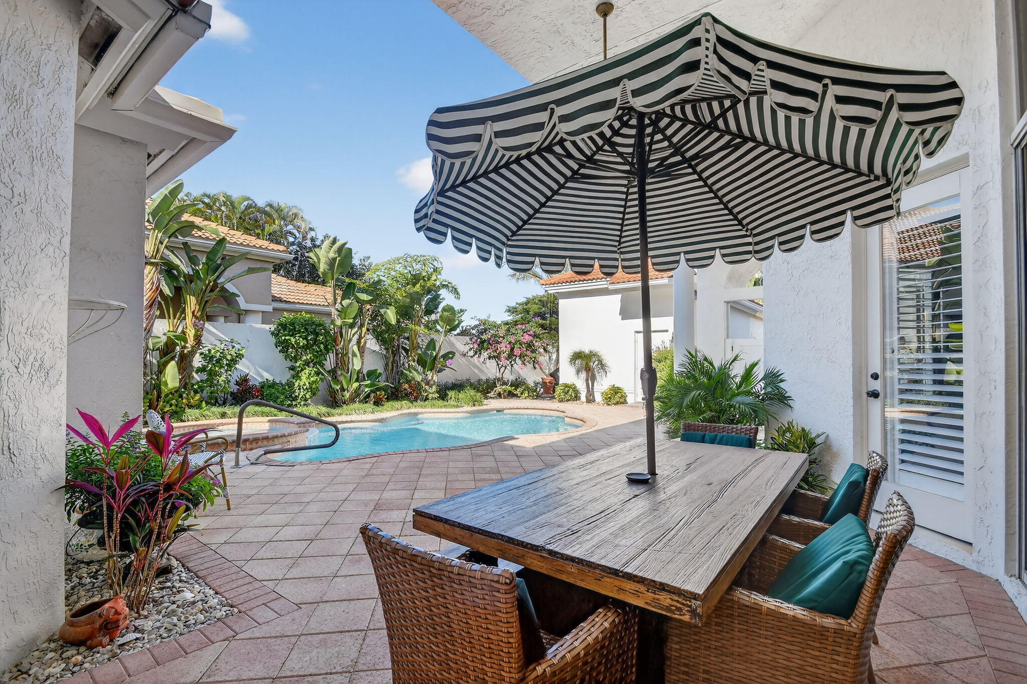10646 Greenbriar Villa Drive