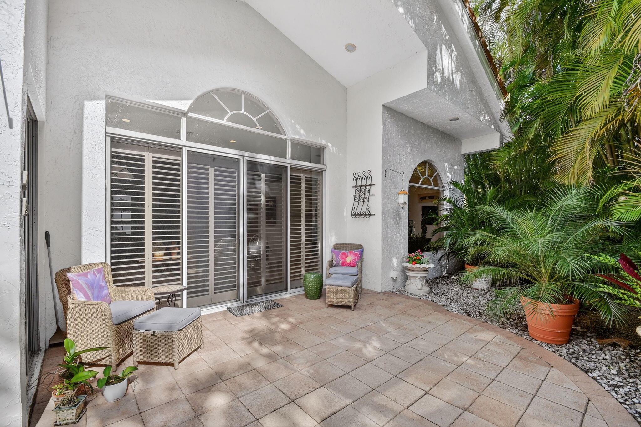 10646 Greenbriar Villa Drive