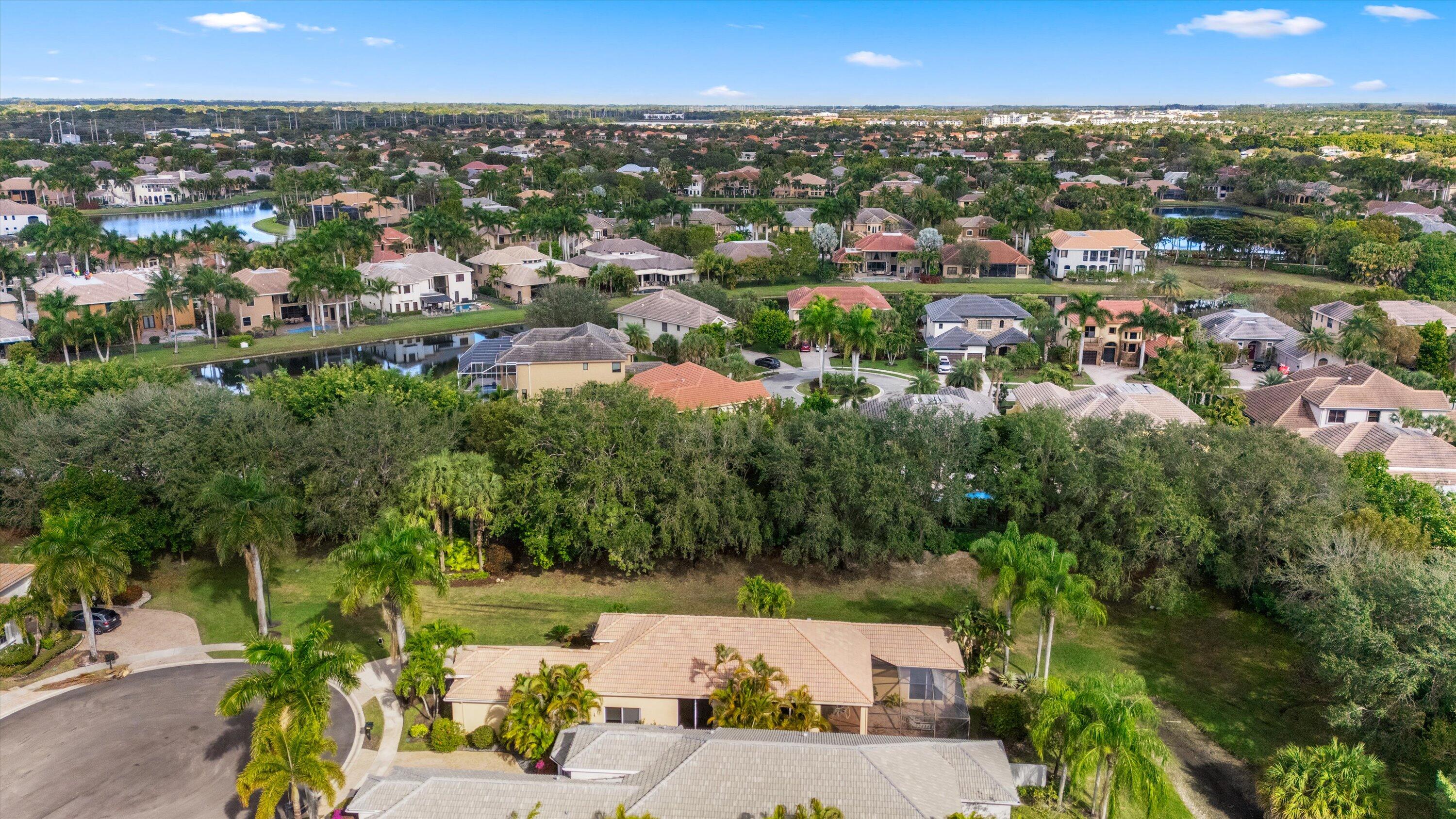 3828 Newhaven Lake Drive