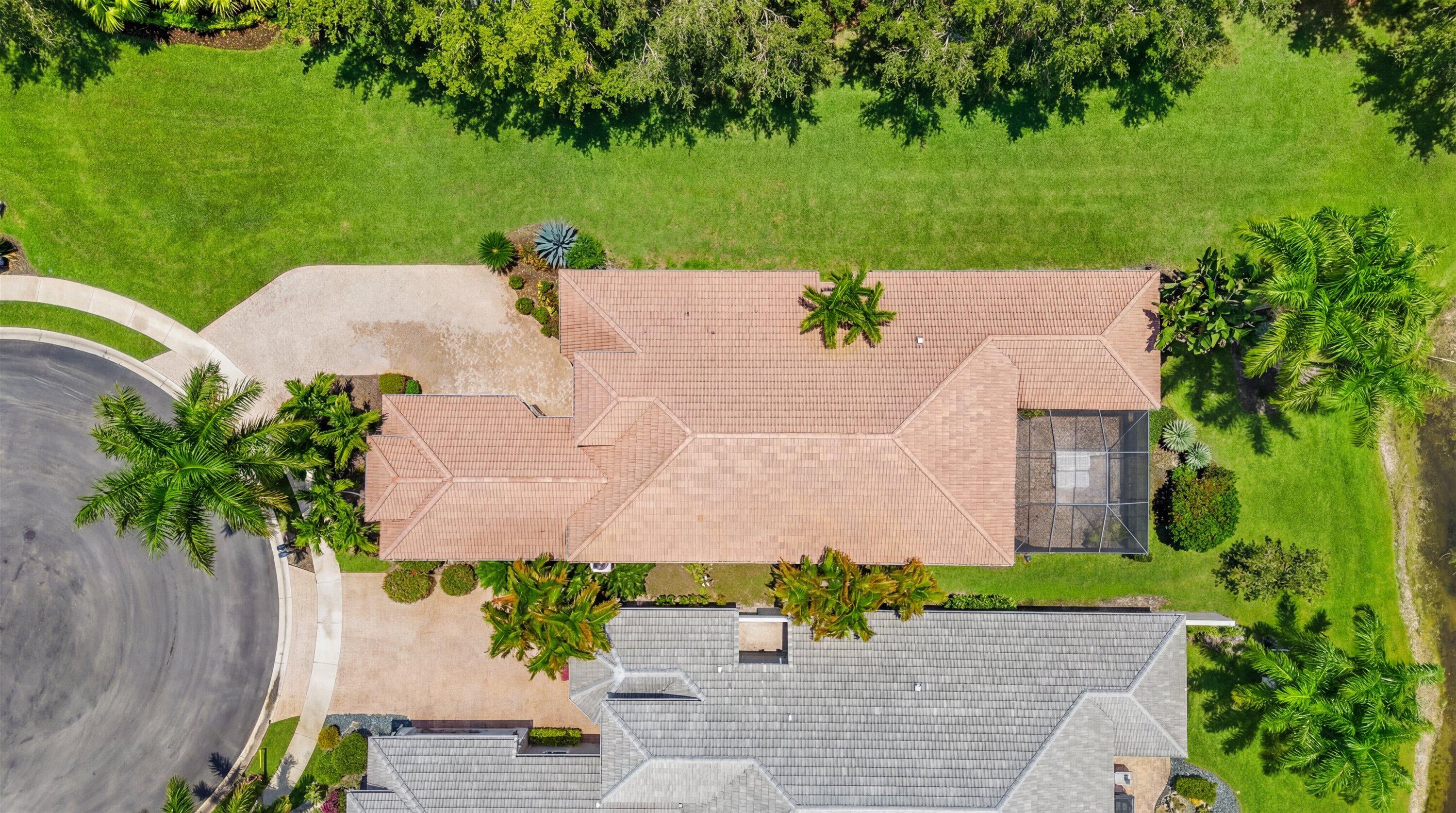 3828 Newhaven Lake Drive