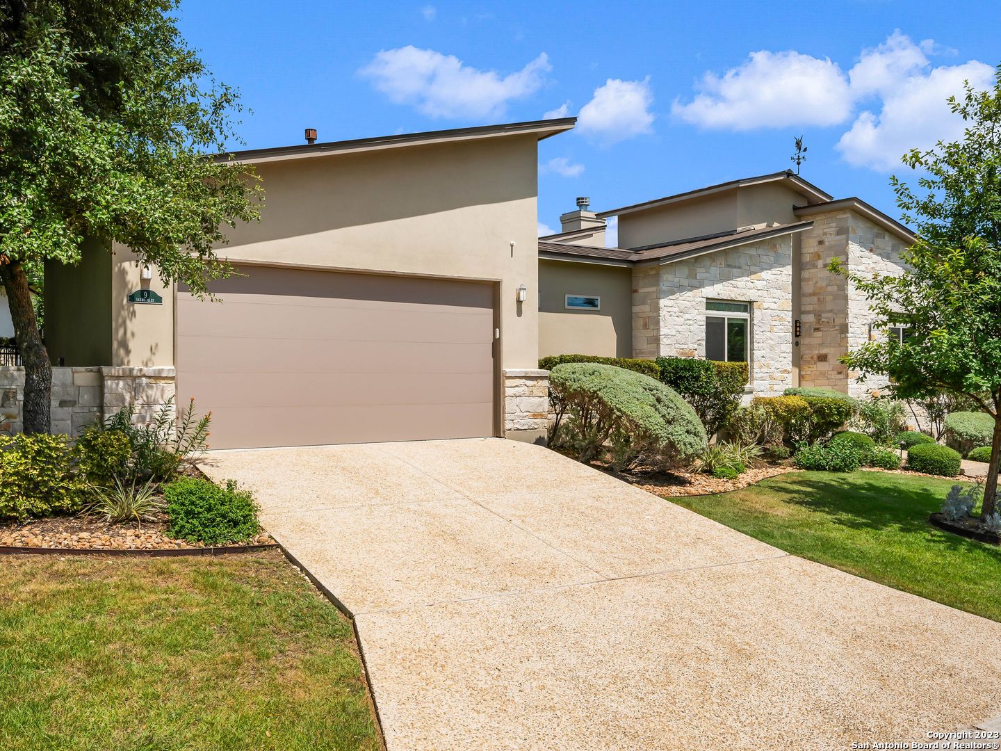 9 Saxby Glen