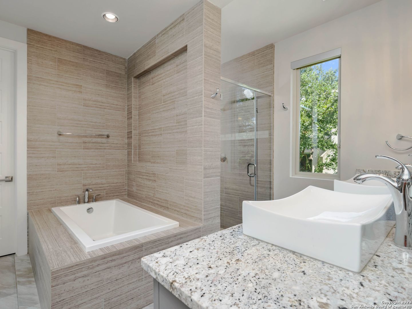 9 Saxby Glen