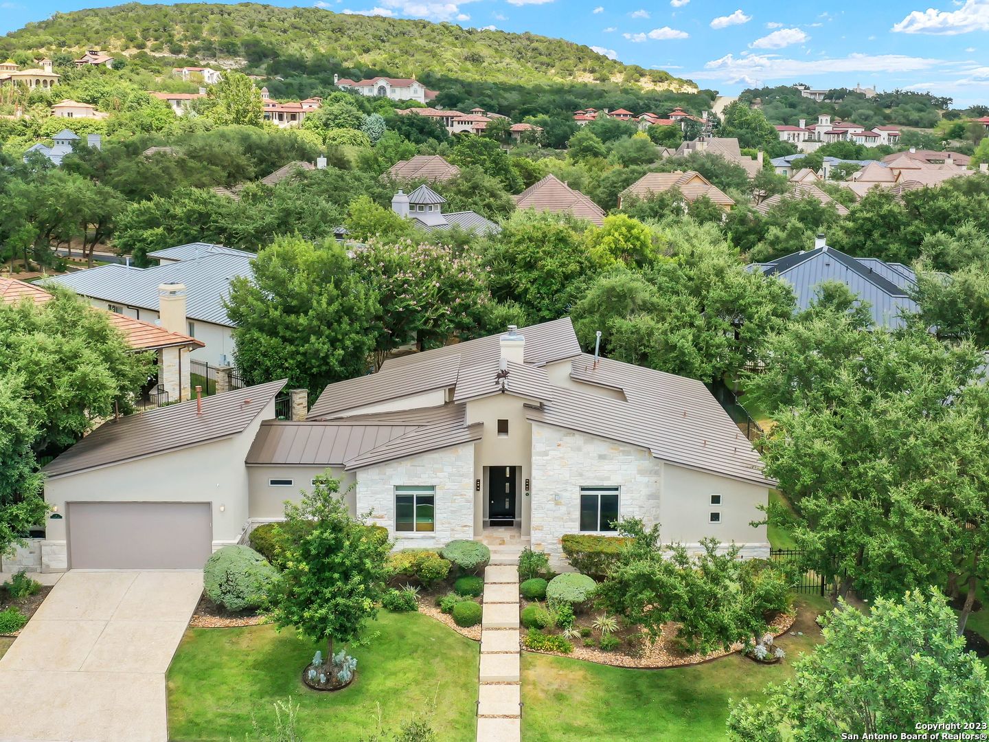 9 Saxby Glen