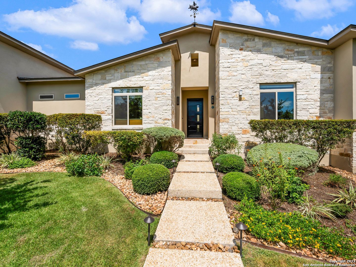 9 Saxby Glen