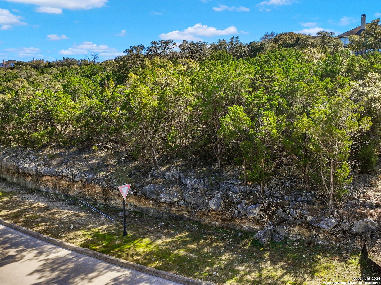 502 WINDING RAVINE