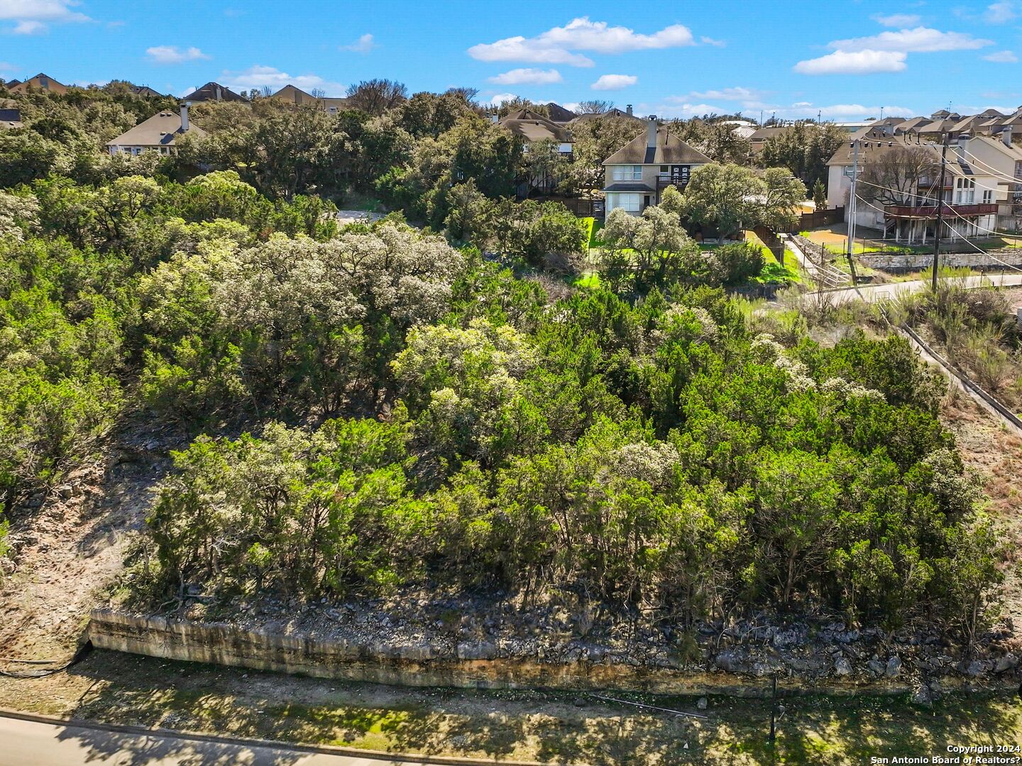 502 WINDING RAVINE