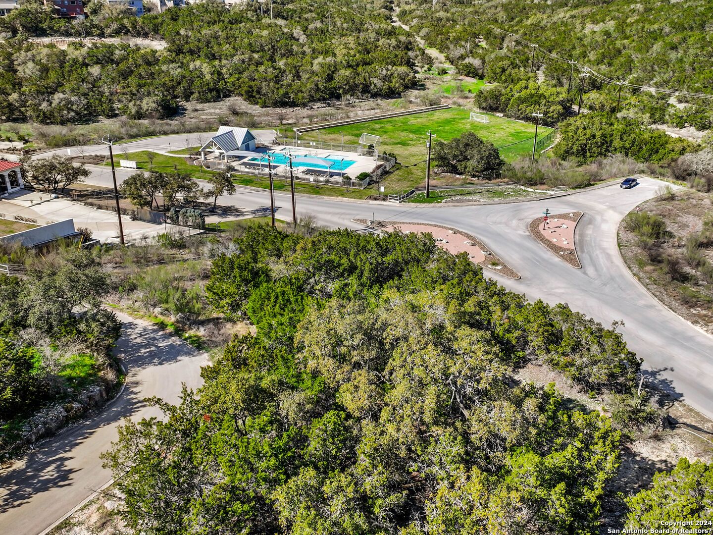502 WINDING RAVINE