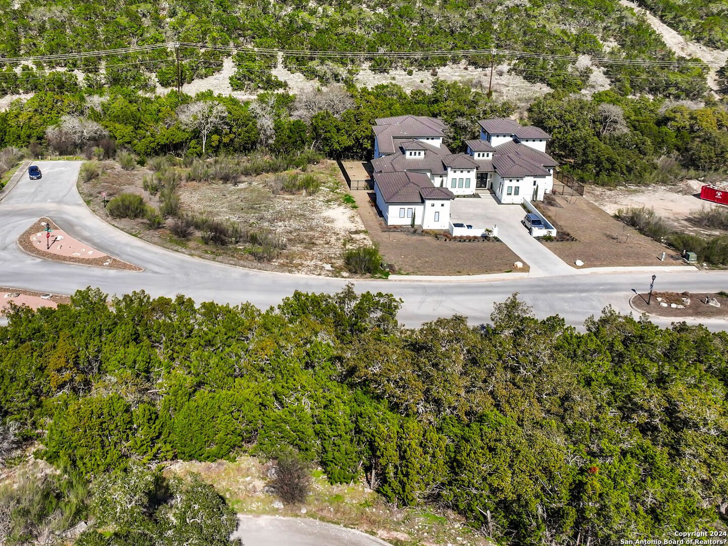 502 WINDING RAVINE