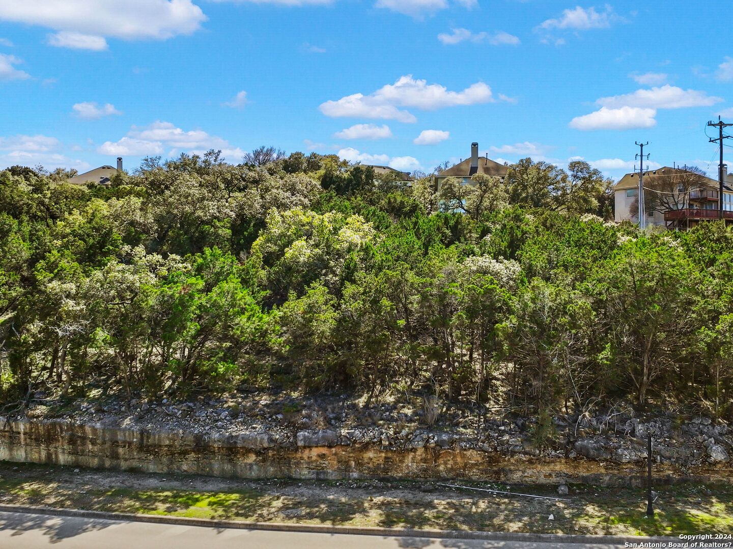 502 WINDING RAVINE