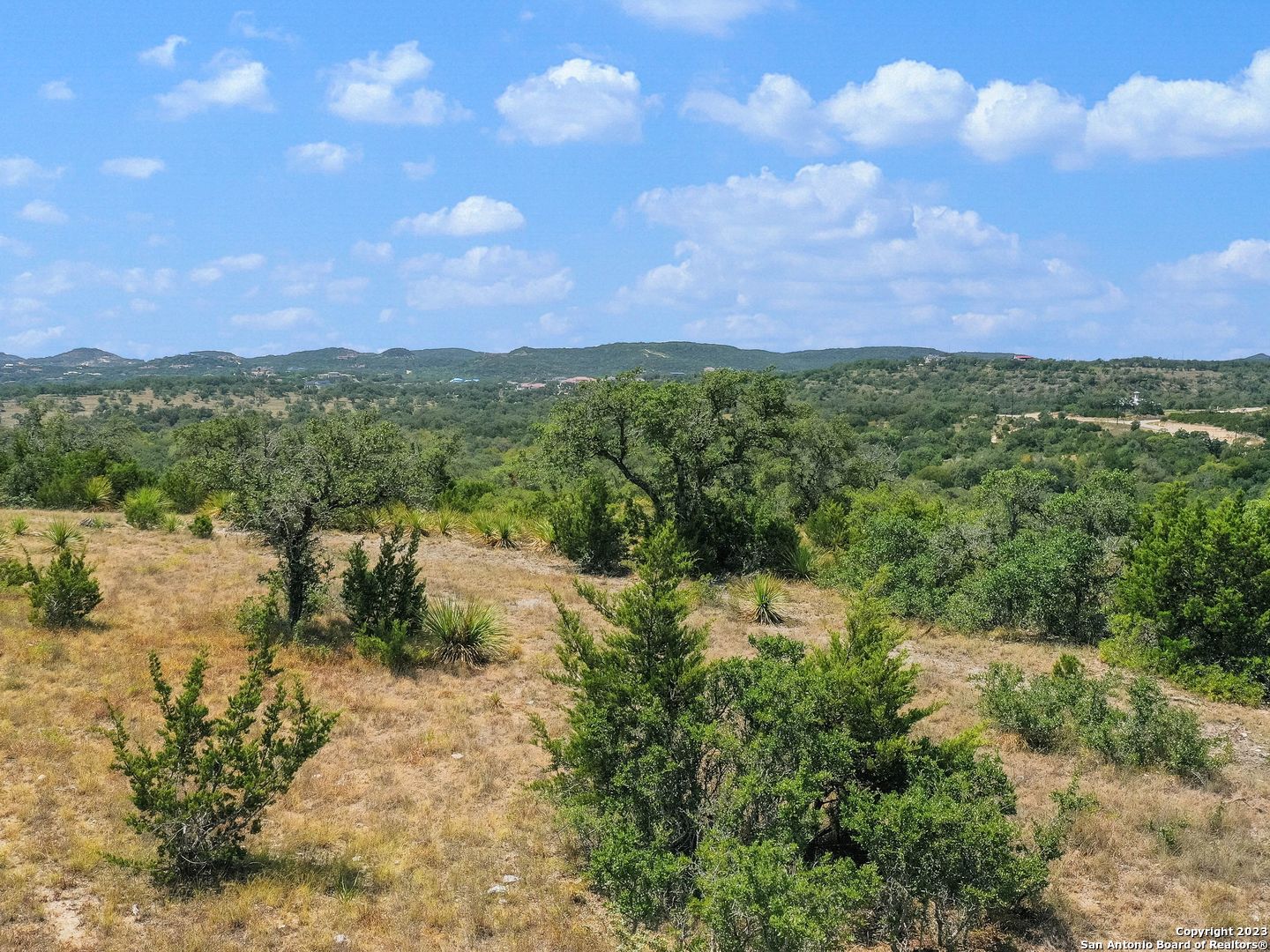 LOT 30 TOUTANT BEAUREGARD RD