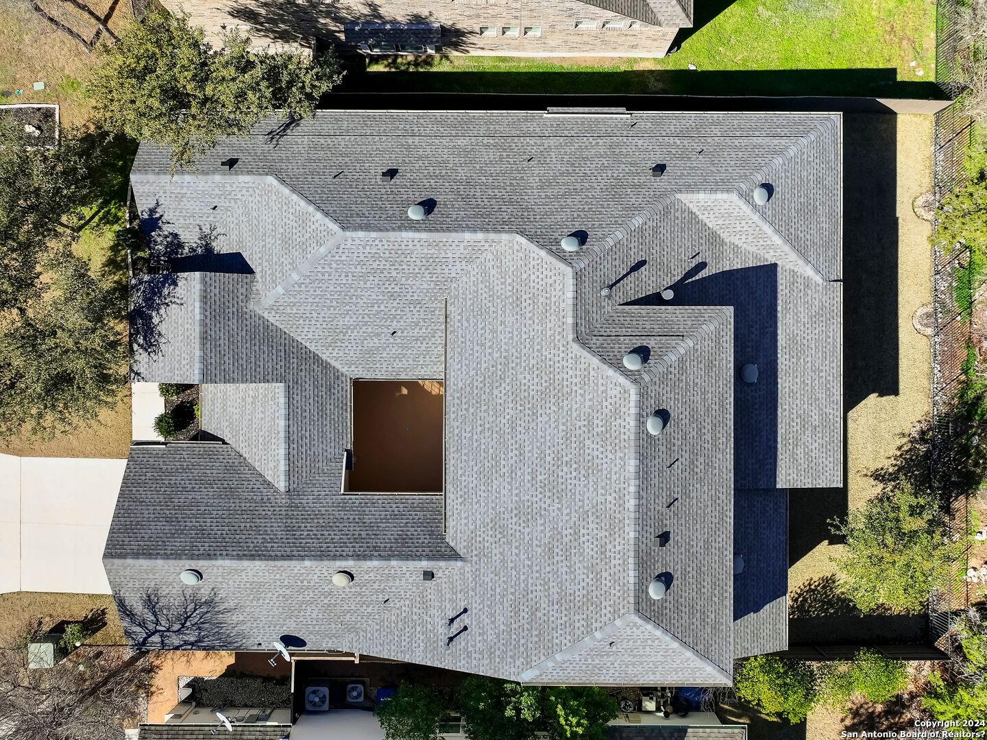 17810 HILLSEDGE