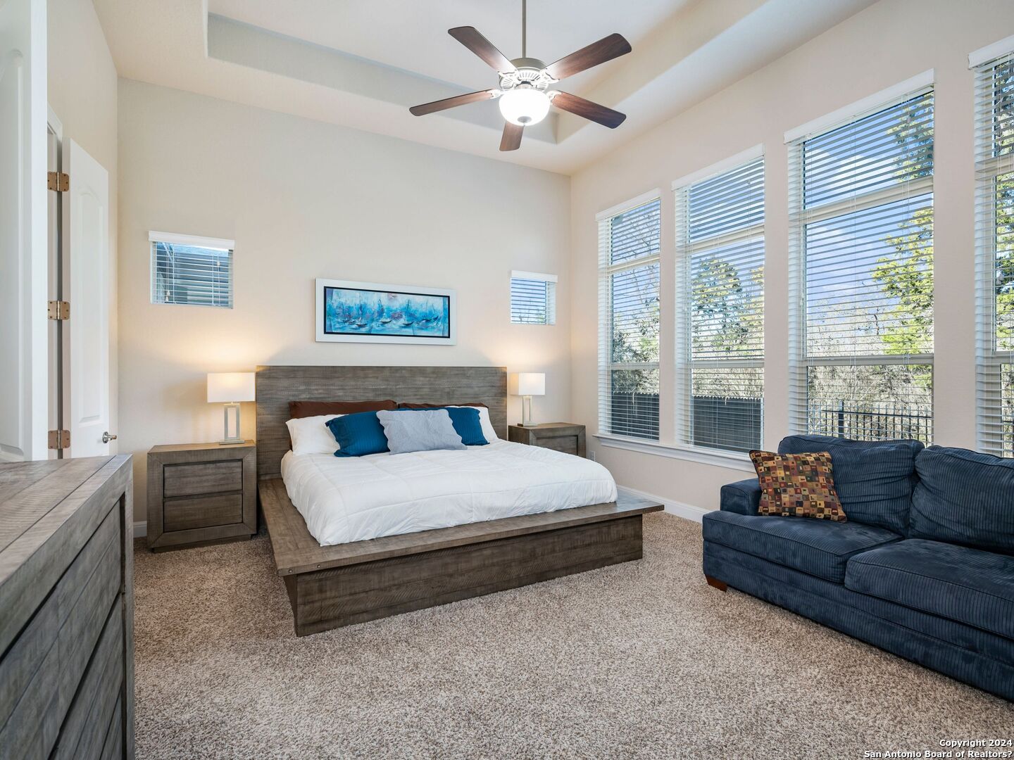 17810 HILLSEDGE