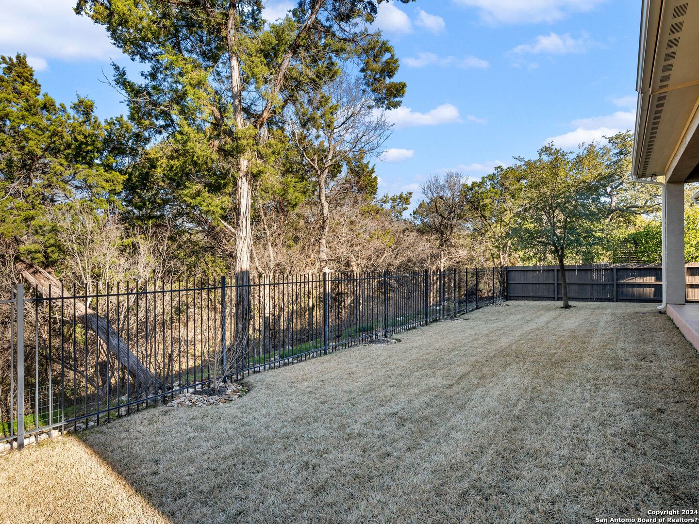 17810 HILLSEDGE