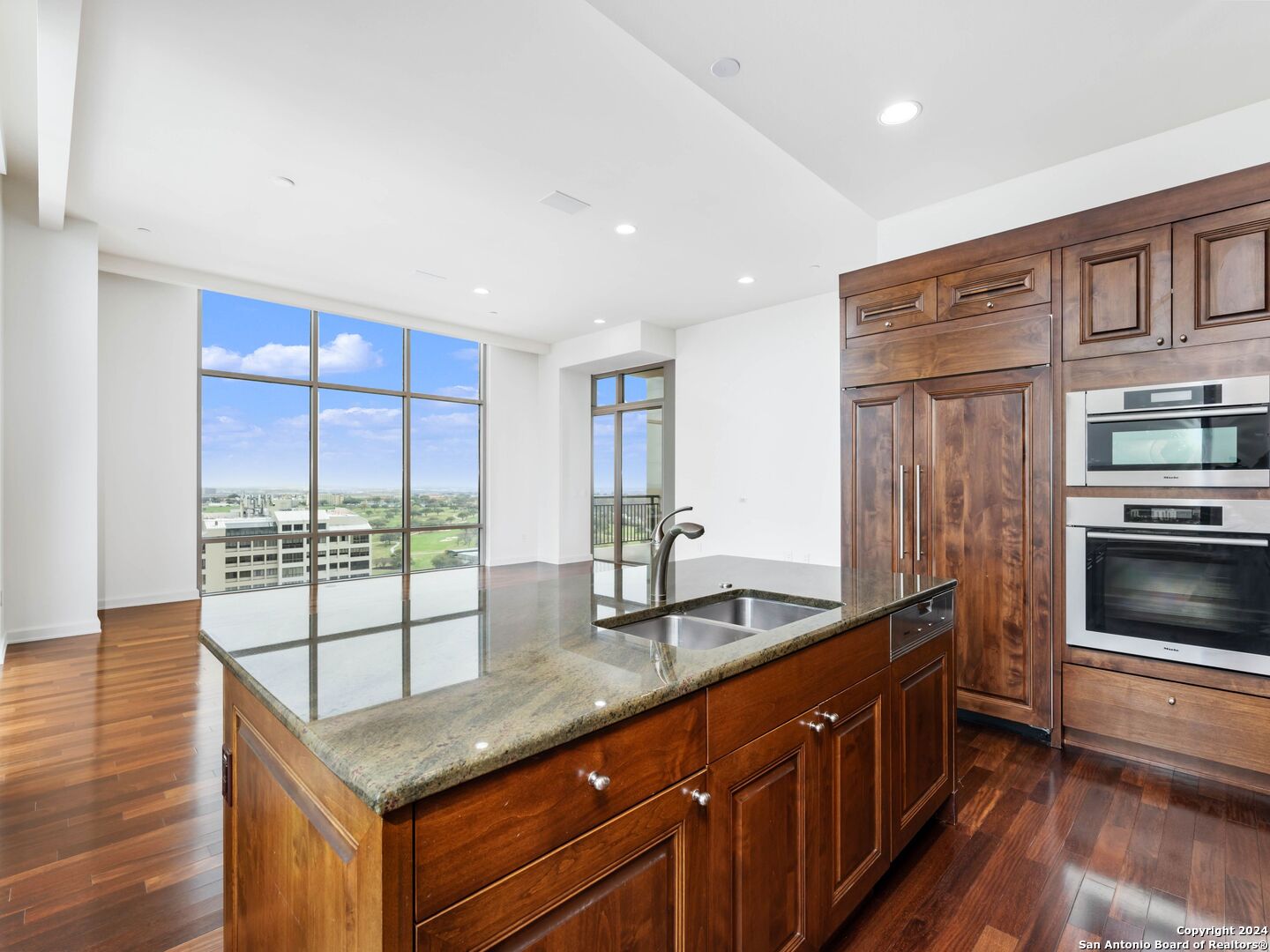 4242 BROADWAY 1904