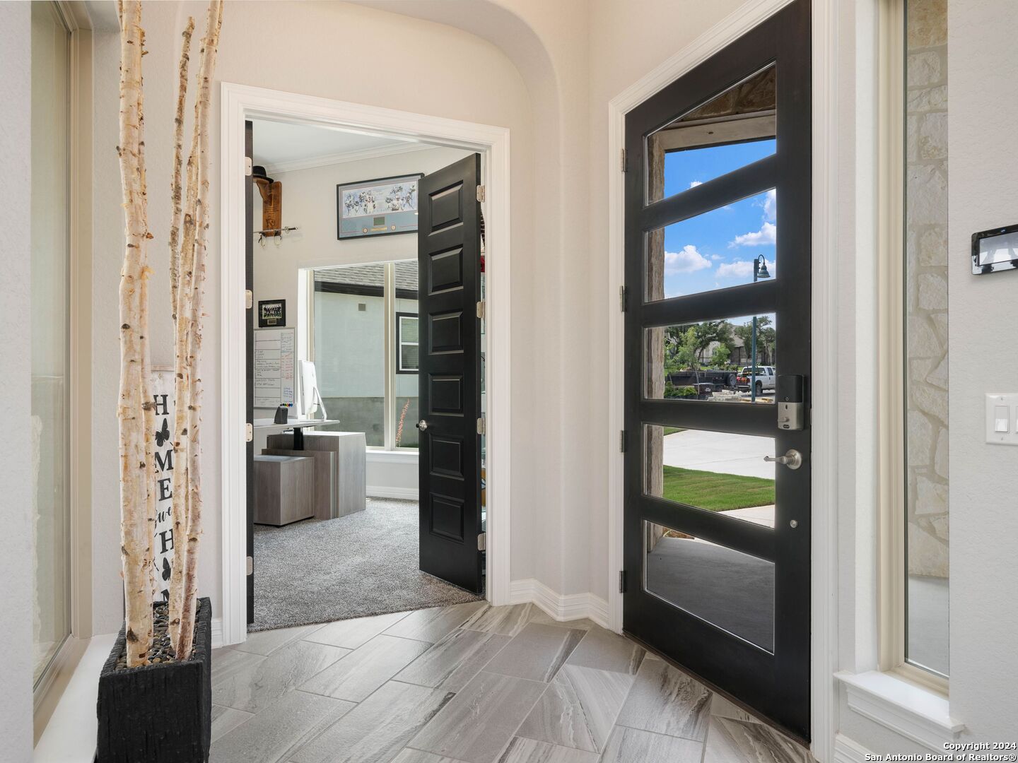 2215 CAPELLA RDG