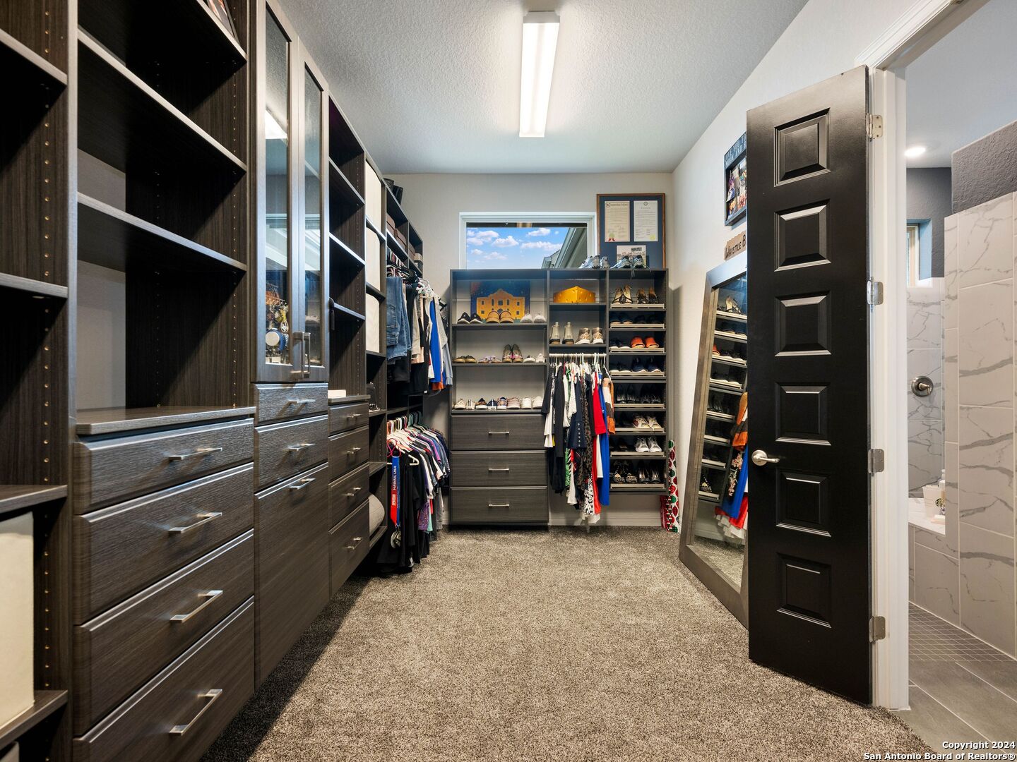 2215 CAPELLA RDG