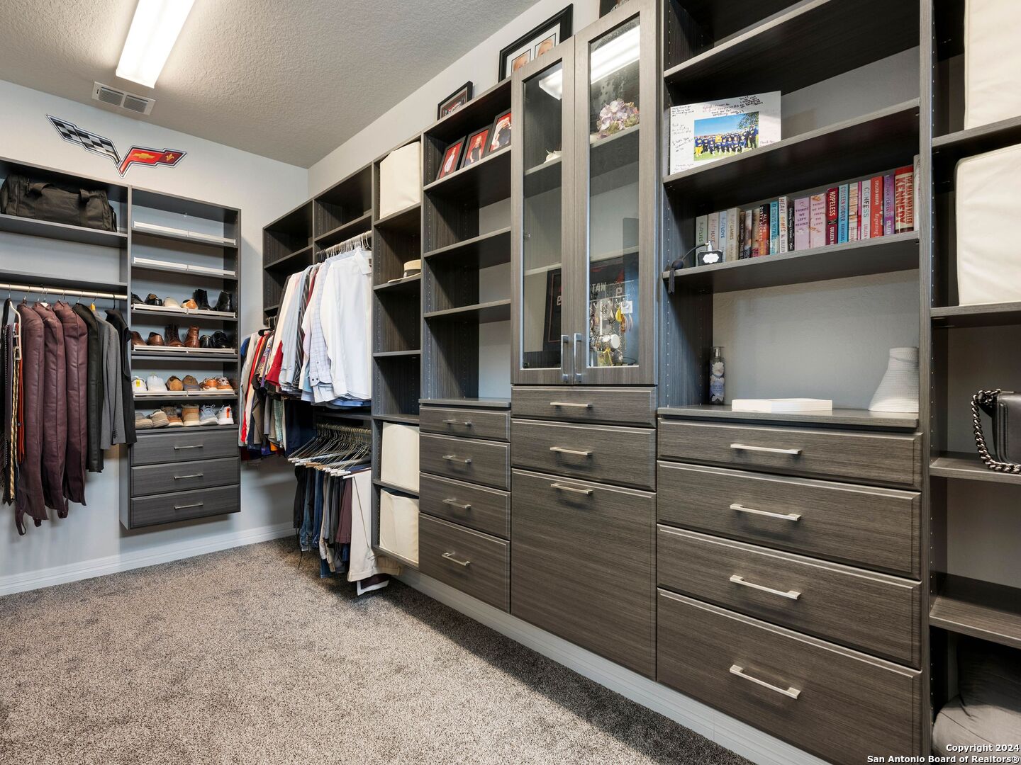 2215 CAPELLA RDG