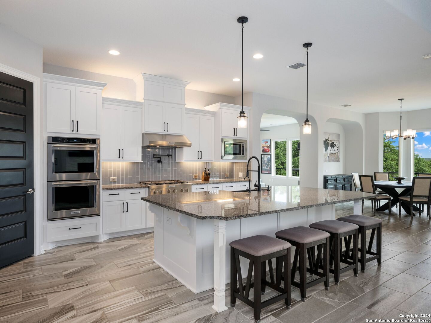 2215 CAPELLA RDG