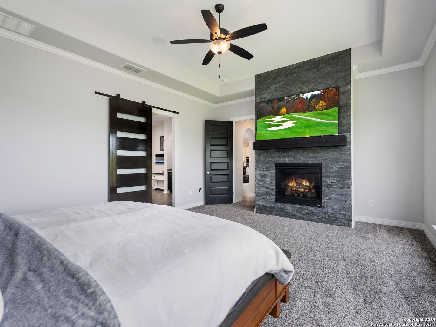 2215 CAPELLA RDG