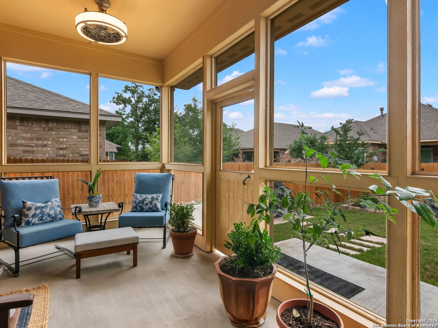 25761 Two Springs