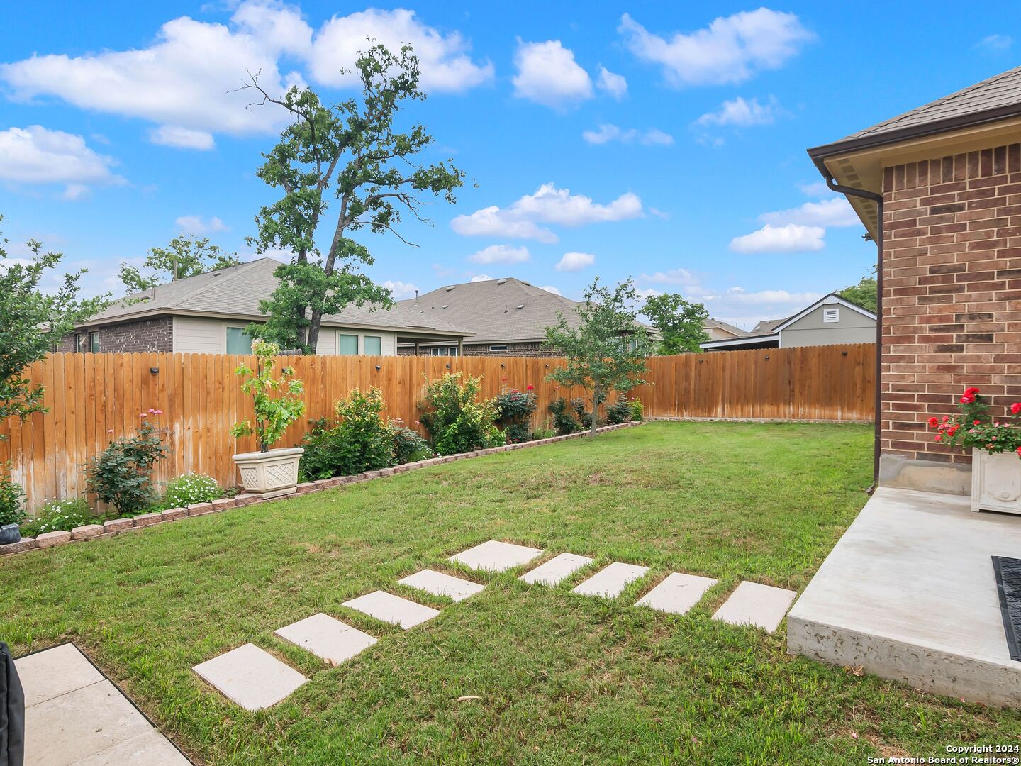 25761 Two Springs