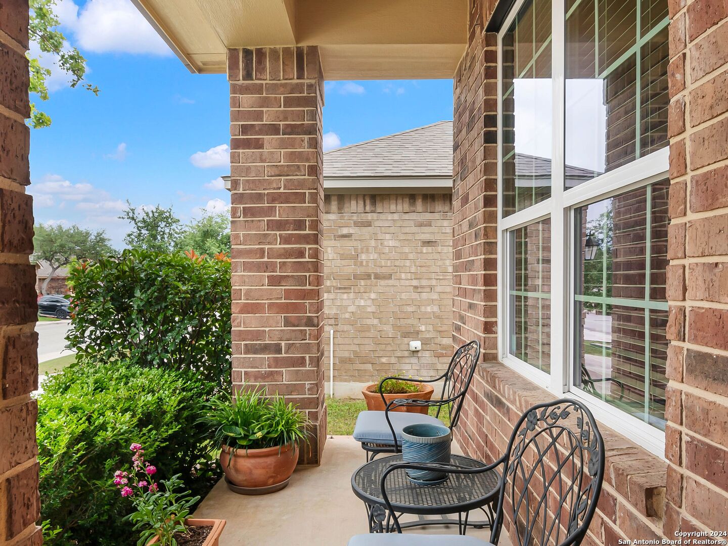 25761 Two Springs