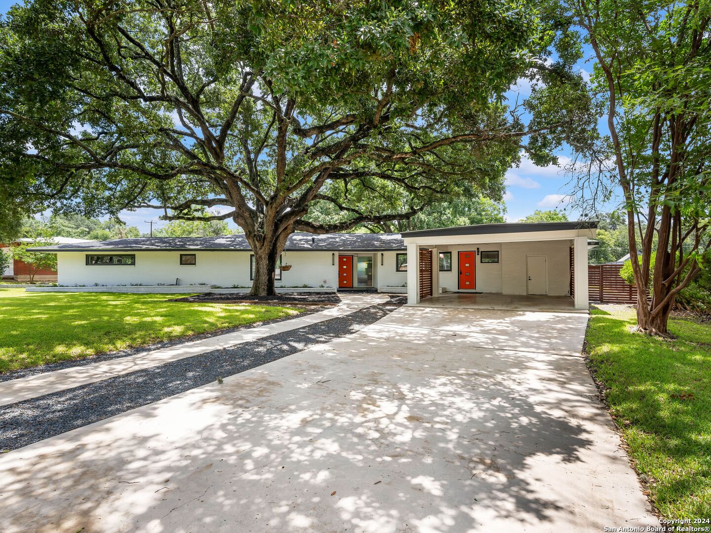 204 GLENTOWER DR