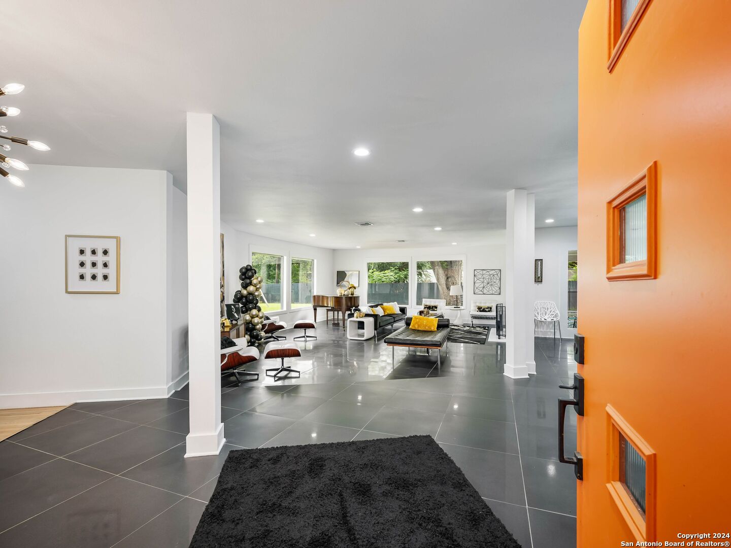 204 GLENTOWER DR