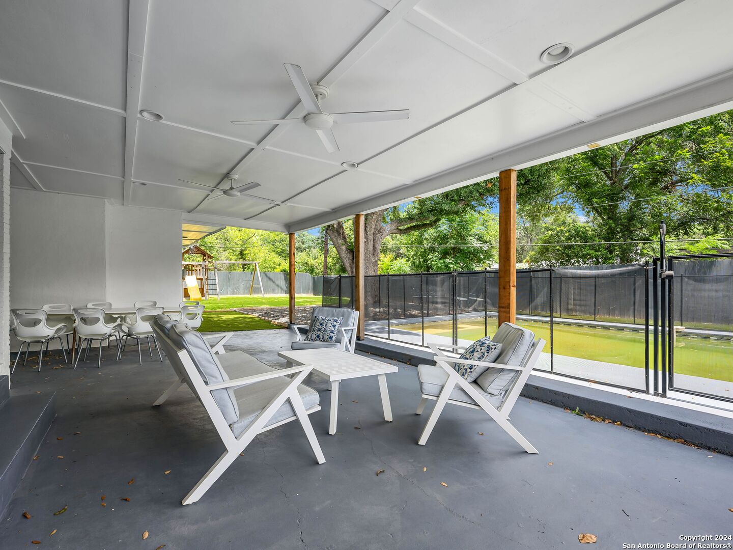 204 GLENTOWER DR