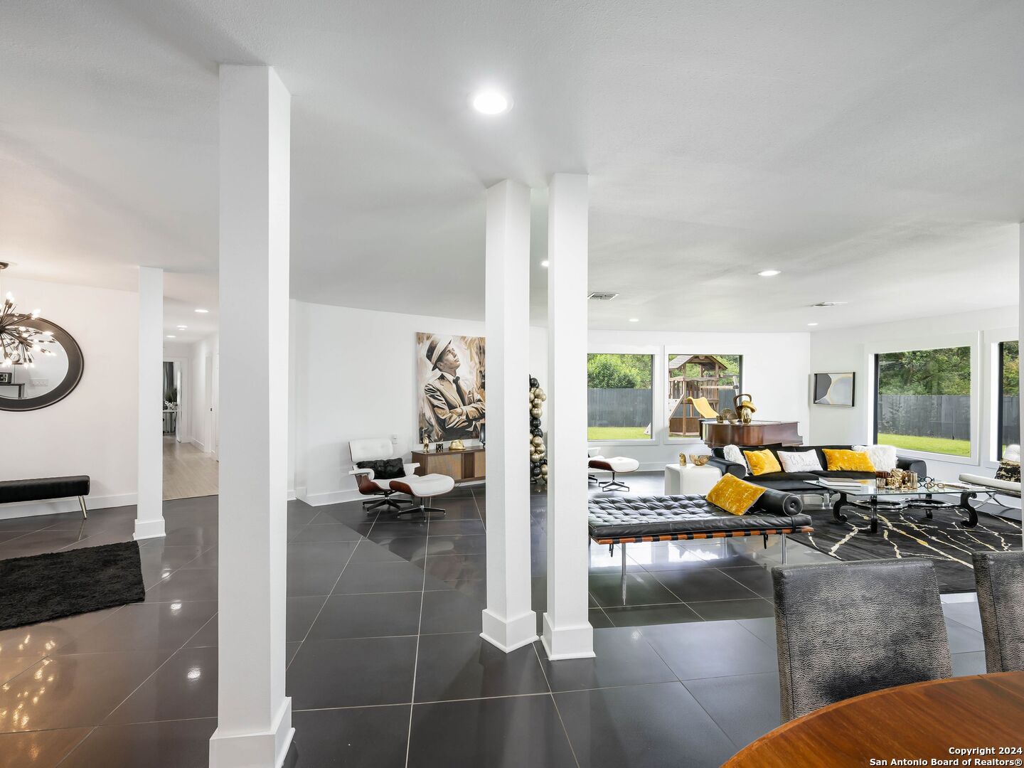 204 GLENTOWER DR