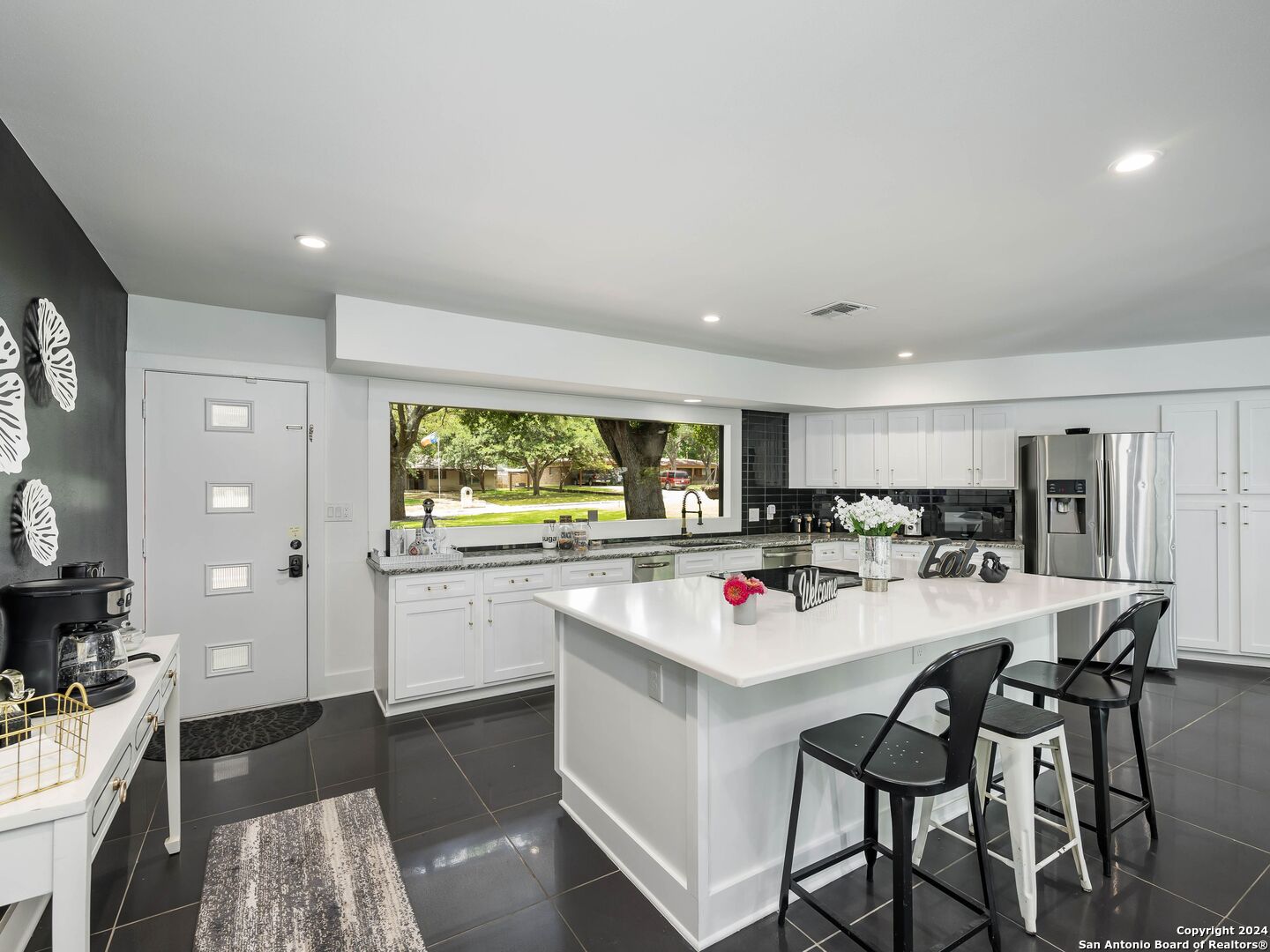 204 GLENTOWER DR