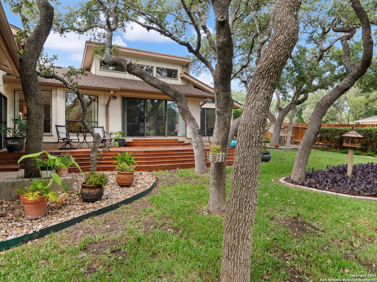 12711 Country Ridge