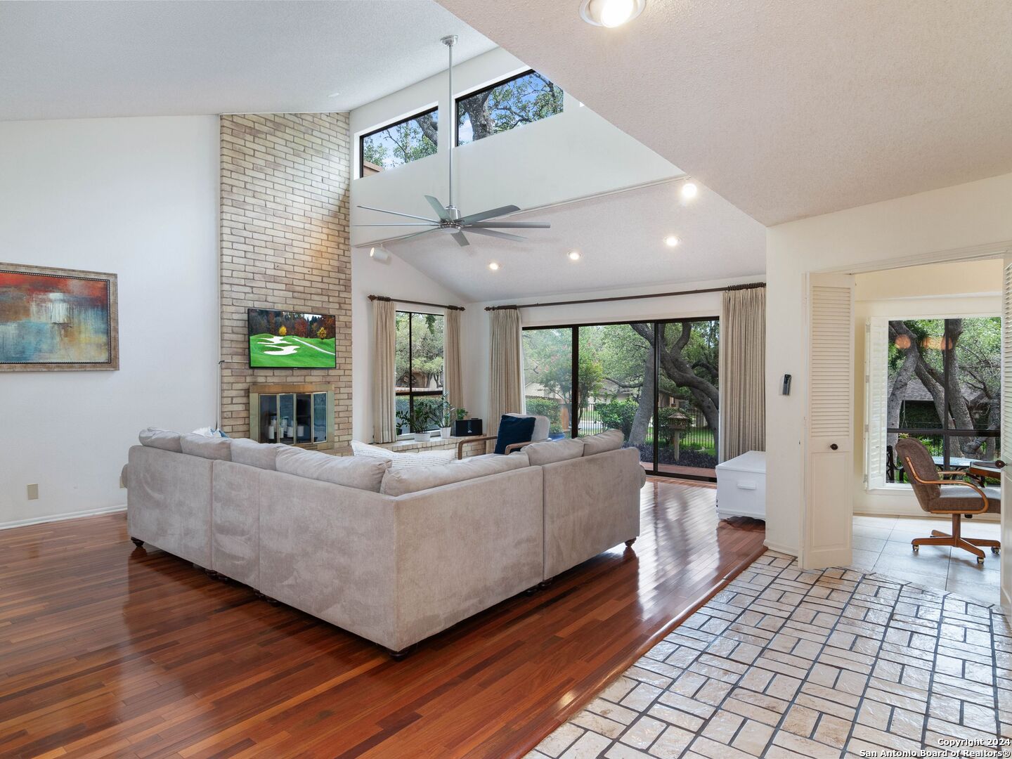 12711 Country Ridge