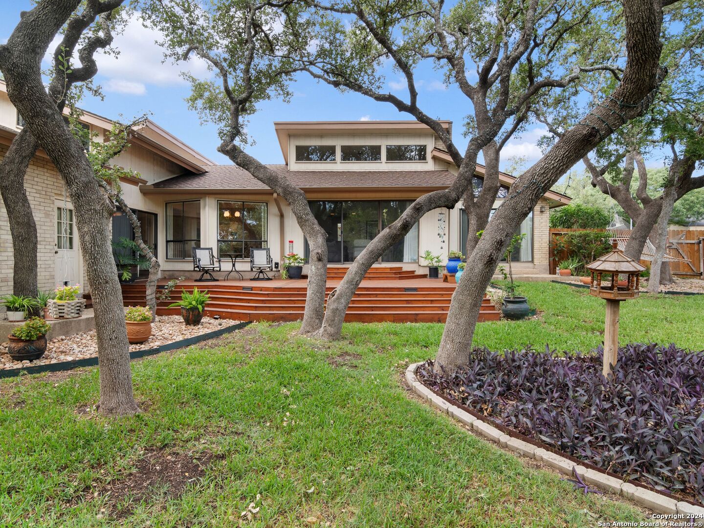 12711 Country Ridge