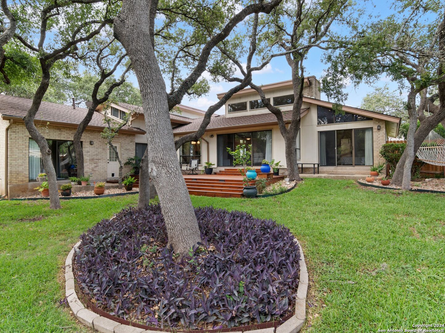 12711 Country Ridge